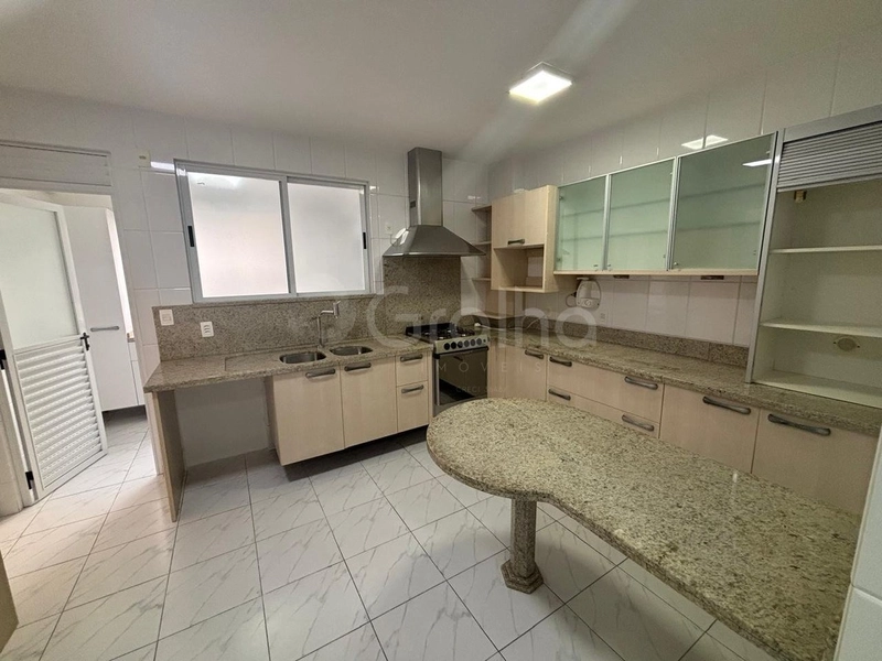 Apartamento no centro com 4 dormitórios 2 suítes e 2 vagas: 7ª foto da galeria de imagens do imóvel
