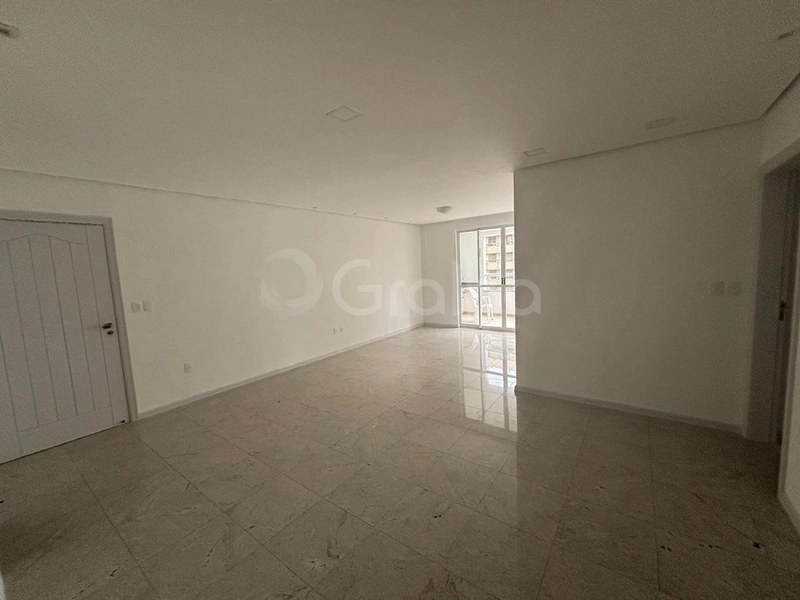 Apartamento no centro com 4 dormitórios 2 suítes e 2 vagas: 2ª foto da galeria de imagens do imóvel