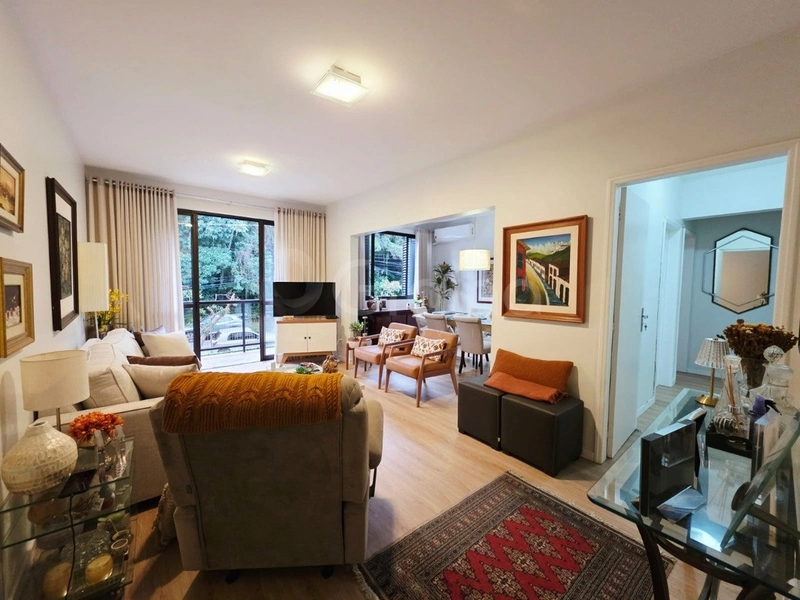Apartamento a venda em Coqueiros com 3 dormitórios 1 suíte e 1 vagas: 3ª foto da galeria de imagens do imóvel