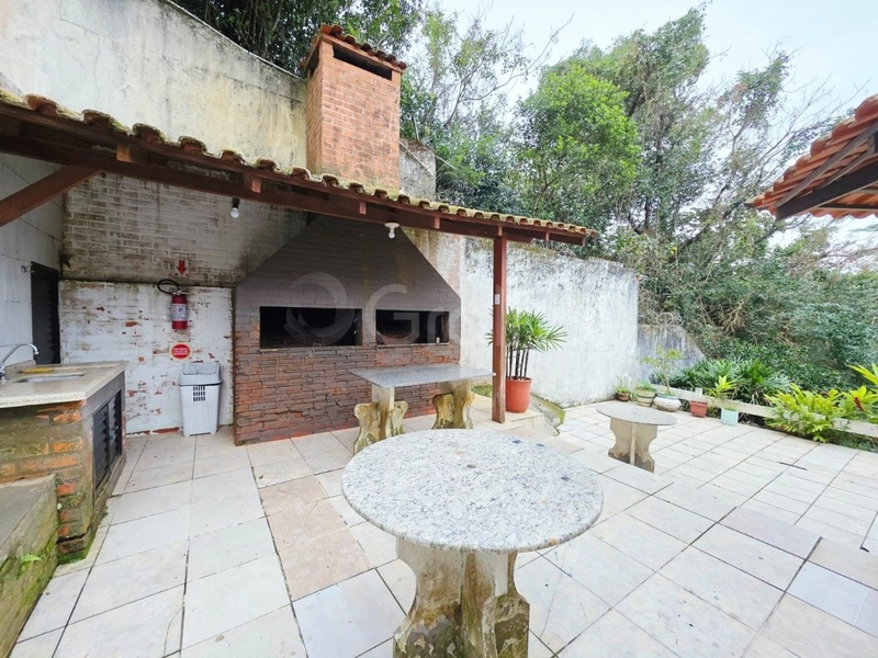Apartamento a venda em Coqueiros com 3 dormitórios 1 suíte e 1 vagas: 16ª foto da galeria de imagens do imóvel