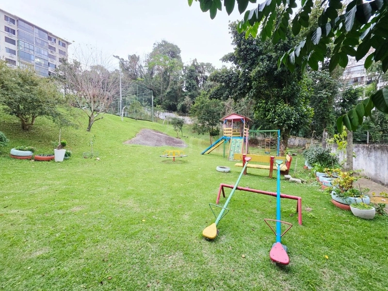 Apartamento a venda em Coqueiros com 3 dormitórios 1 suíte e 1 vagas: 17ª foto da galeria de imagens do imóvel