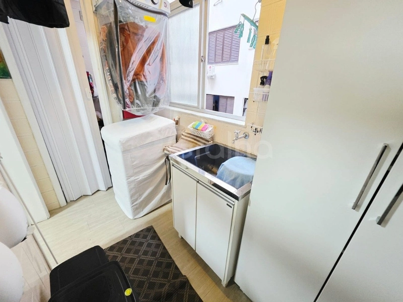 Apartamento a venda em Coqueiros com 3 dormitórios 1 suíte e 1 vagas: 8ª foto da galeria de imagens do imóvel