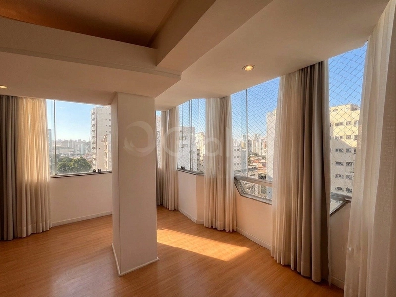 Apartamento na Agronômica com 3 dormitórios, sendo 1 suíte e 1 vaga: 4ª foto da galeria de imagens do imóvel
