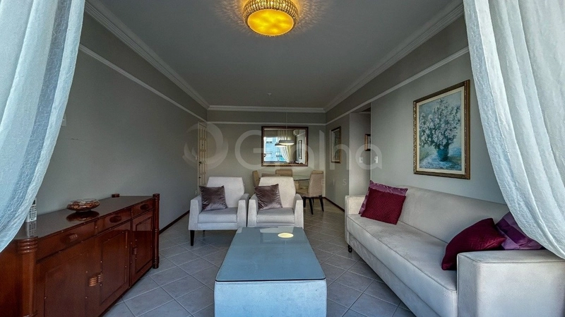 Apartamento na Agronômica com 3 dormitórios, sendo 1 suíte e 1 vaga: 1ª foto da galeria de imagens do imóvel