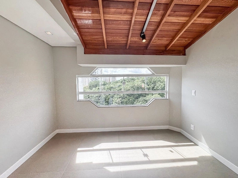 Cobertura Duplex de 238m² com 3 quartos sendo 2 suítes na Agronômica: 41ª foto da galeria de imagens do imóvel