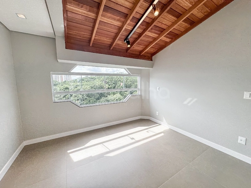 Cobertura Duplex de 238m² com 3 quartos sendo 2 suítes na Agronômica: 42ª foto da galeria de imagens do imóvel
