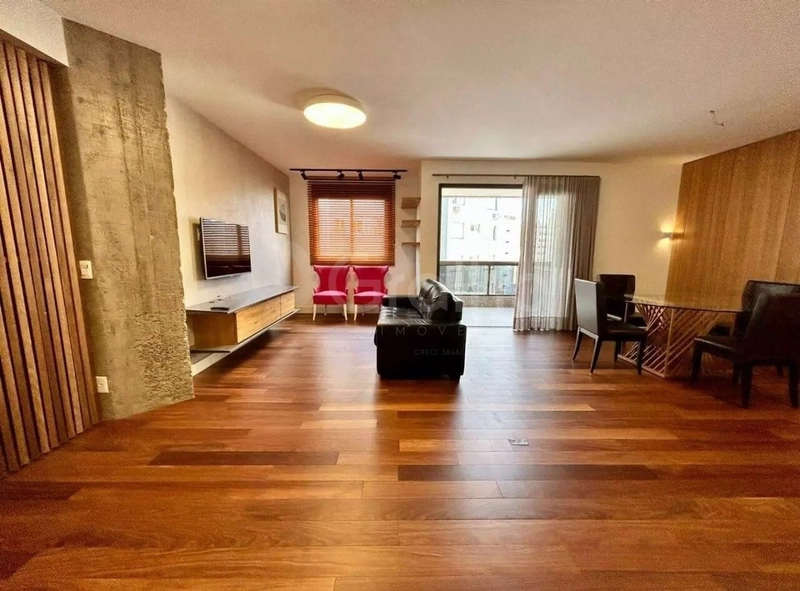 Apartamento no Centro com 3 dormitórios 2 suítes e 2 vagas: 3ª foto da galeria de imagens do imóvel