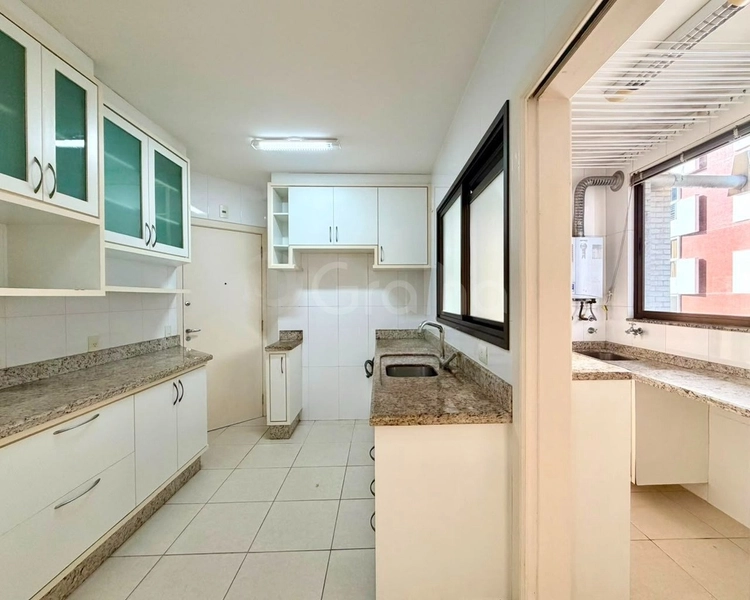 Apartamento no Centro a venda com 4 dormitórios 2 suítes e 2 vagas: 5ª foto da galeria de imagens do imóvel