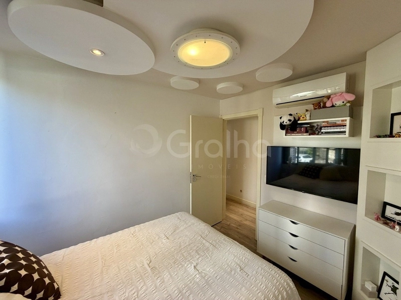 Apartamento na Agronômica com 3 dormitórios, sendo 1 suíte e 2 vagas.: 12ª foto da galeria de imagens do imóvel