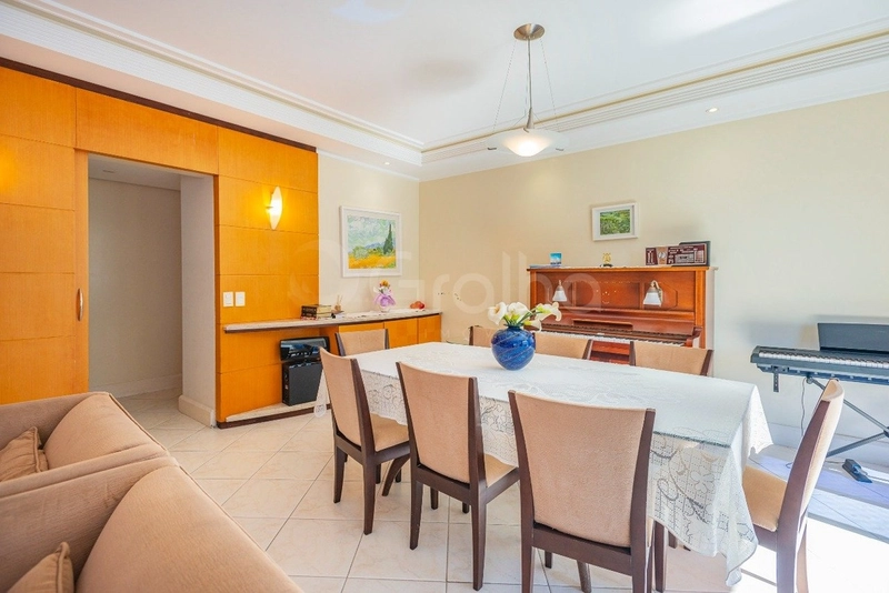 Apartamento na Beira Mar com 4 dormitórios 2 suítes e 2 vagas -250 m²: 3ª foto da galeria de imagens do imóvel