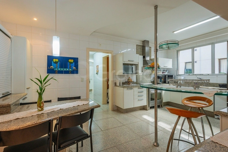 Apartamento na Beira Mar com 4 dormitórios 2 suítes e 2 vagas -250 m²: 13ª foto da galeria de imagens do imóvel