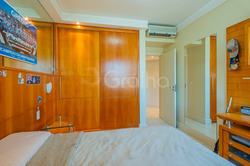 Apartamento na Beira Mar com 4 dormitórios 2 suítes e 2 vagas -250 m²: 27ª foto da galeria de imagens do imóvel