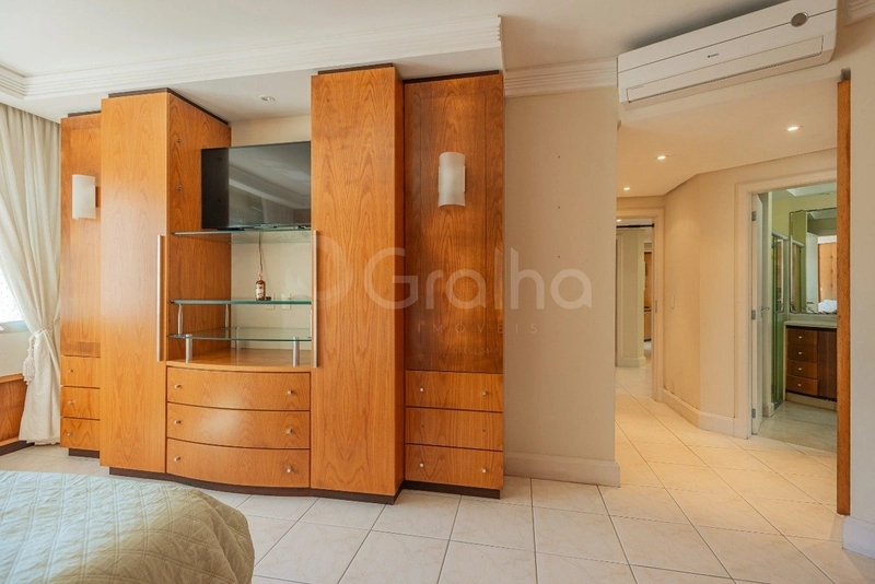 Apartamento na Beira Mar com 4 dormitórios 2 suítes e 2 vagas -250 m²: 23ª foto da galeria de imagens do imóvel