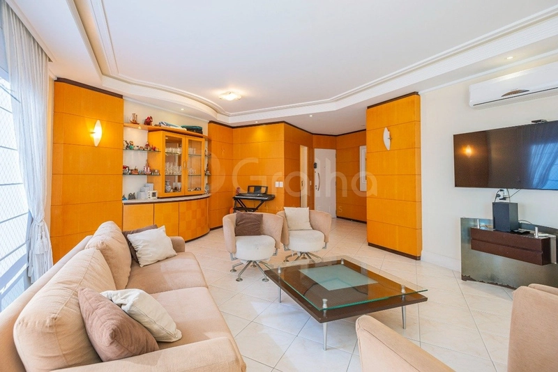 Apartamento na Beira Mar com 4 dormitórios 2 suítes e 2 vagas -250 m²: 2ª foto da galeria de imagens do imóvel