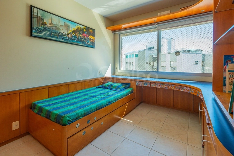Apartamento na Beira Mar com 4 dormitórios 2 suítes e 2 vagas -250 m²: 28ª foto da galeria de imagens do imóvel