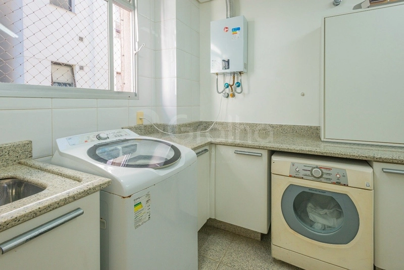 Apartamento na Beira Mar com 4 dormitórios 2 suítes e 2 vagas -250 m²: 14ª foto da galeria de imagens do imóvel