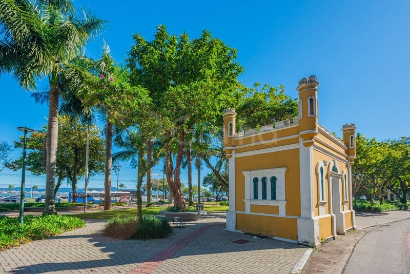 Apartamento na Beira Mar com 4 dormitórios 2 suítes e 2 vagas -250 m²: 43ª foto da galeria de imagens do imóvel