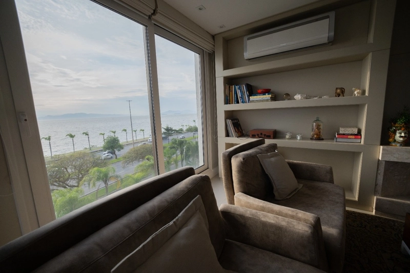 Apartamento na Agronômica com 3 quartos sendo 3 suítes e 3 vagas: 4ª foto da galeria de imagens do imóvel