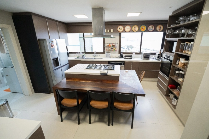 Apartamento na Agronômica com 3 quartos sendo 3 suítes e 3 vagas: 18ª foto da galeria de imagens do imóvel