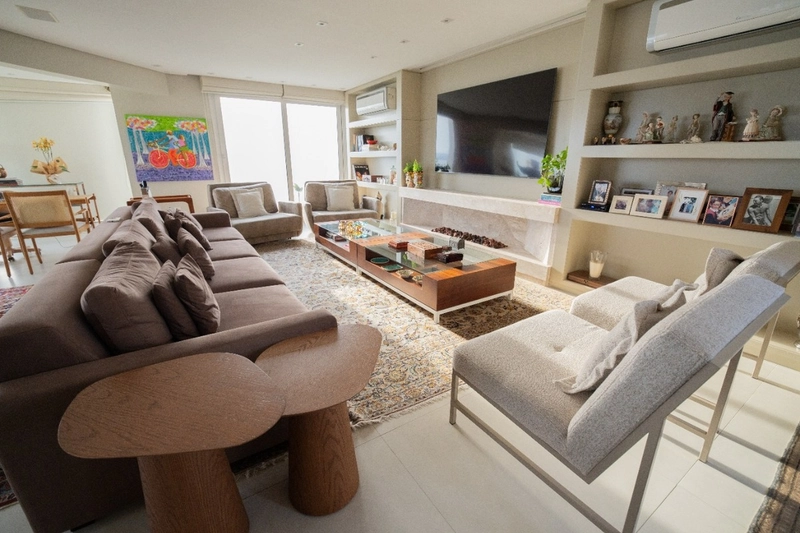 Apartamento na Agronômica com 3 quartos sendo 3 suítes e 3 vagas: 8ª foto da galeria de imagens do imóvel