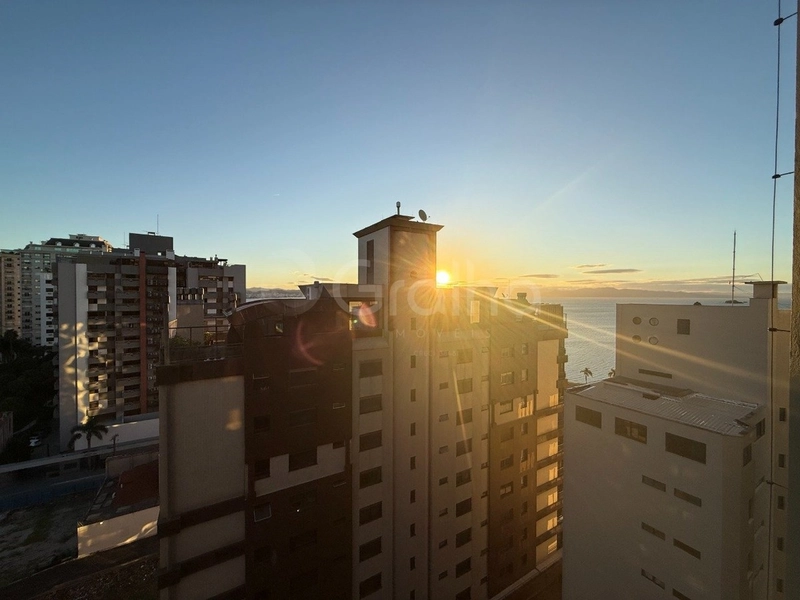 Apartamento na Agronômica Com 4 dormitórios, sendo 4 suíte e 2 vagas: 14ª foto da galeria de imagens do imóvel
