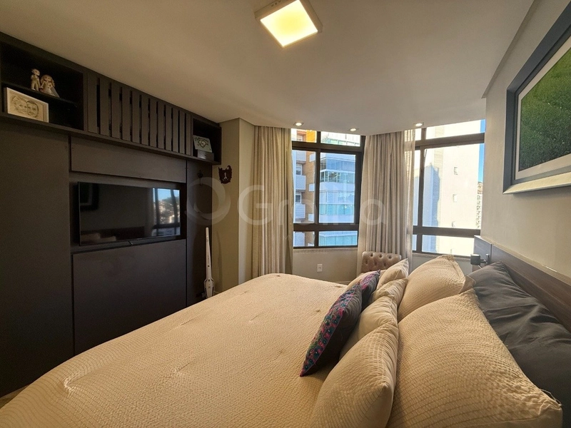 Apartamento na Agronômica Com 4 dormitórios, sendo 4 suíte e 2 vagas: 21ª foto da galeria de imagens do imóvel