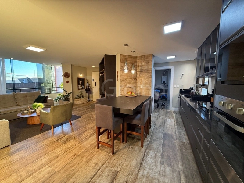 Apartamento na Agronômica Com 4 dormitórios, sendo 4 suíte e 2 vagas: 15ª foto da galeria de imagens do imóvel