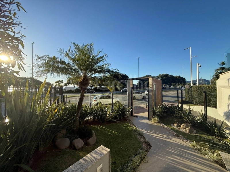 Apartamento na Agronômica Com 4 dormitórios, sendo 4 suíte e 2 vagas: 30ª foto da galeria de imagens do imóvel