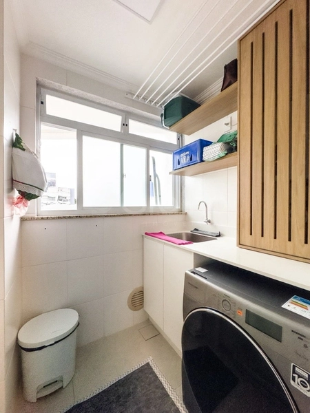 apartamento   em Coqueiros com 2 dormitórios, sendo 1 suíte e 1 vaga: 15ª foto da galeria de imagens do imóvel