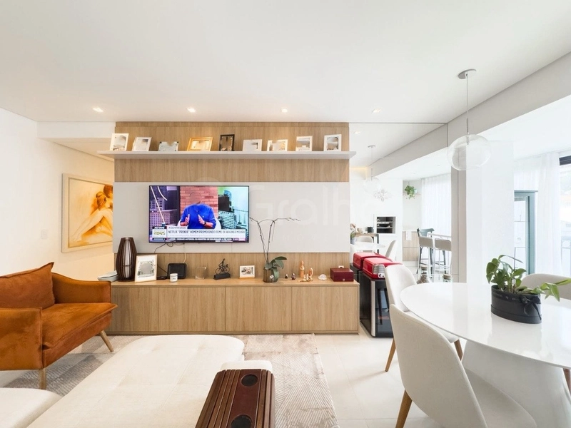 apartamento   em Coqueiros com 2 dormitórios, sendo 1 suíte e 1 vaga: 2ª foto da galeria de imagens do imóvel