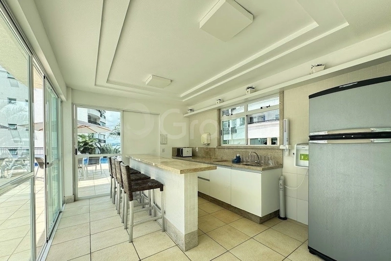 apartamento   em Coqueiros com 2 dormitórios, sendo 1 suíte e 1 vaga: 35ª foto da galeria de imagens do imóvel