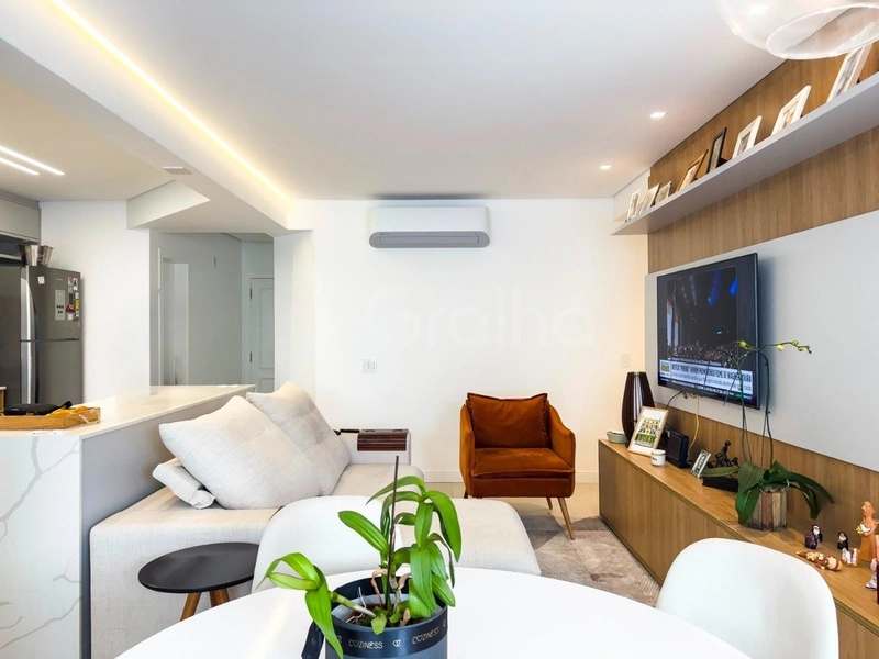 apartamento   em Coqueiros com 2 dormitórios, sendo 1 suíte e 1 vaga: 3ª foto da galeria de imagens do imóvel