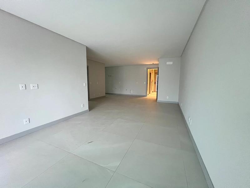 Apartamento a venda no Centro  com 3 suítes e 2 vagas de garagem: 7ª foto da galeria de imagens do imóvel