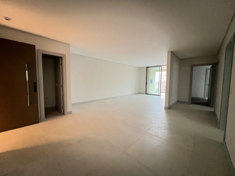 Apartamento a venda no Centro  com 3 suítes e 2 vagas de garagem: 3ª foto da galeria de imagens do imóvel