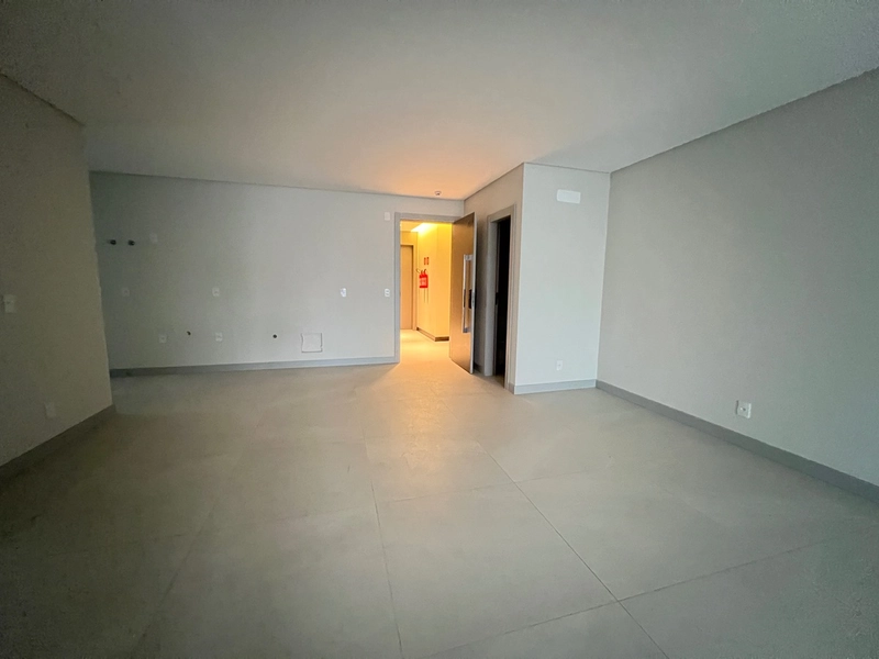 Apartamento a venda no Centro  com 3 suítes e 2 vagas de garagem: 14ª foto da galeria de imagens do imóvel