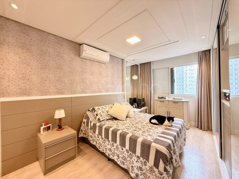 Apartamento no Centro com 4 dormitórios, sendo 1 suíte e 2 vagas 151m²: 18ª foto da galeria de imagens do imóvel