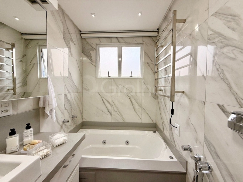 Apartamento no Centro com 4 dormitórios, sendo 1 suíte e 2 vagas 151m²: 23ª foto da galeria de imagens do imóvel