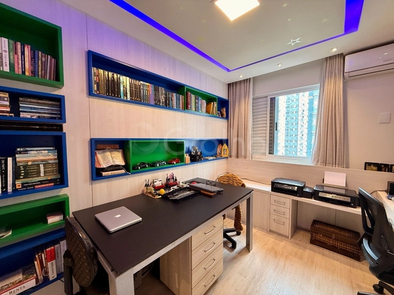 Apartamento no Centro com 4 dormitórios, sendo 1 suíte e 2 vagas 151m²: 30ª foto da galeria de imagens do imóvel