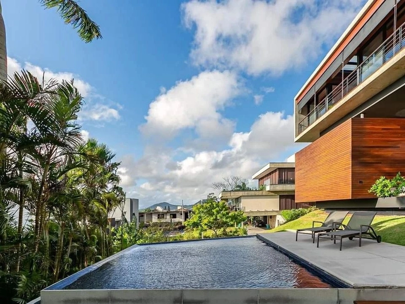 Linda Casa em Cacupé em Condomínio fechado com 3 suítes: 2ª foto da galeria de imagens do imóvel