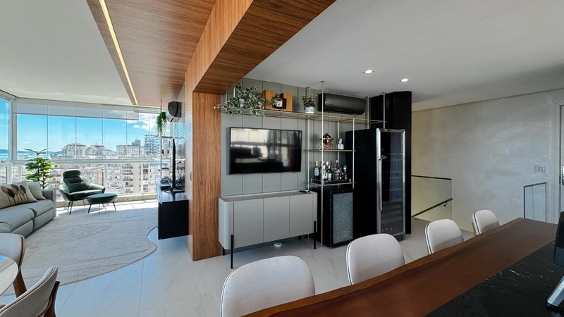 Belíssima cobertura duplex na Agronomica com 4 suítes: 17ª foto da galeria de imagens do imóvel
