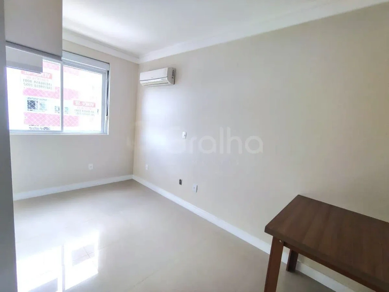 Apartamento no Saco Grande  com 2 dormitórios, sendo 1 suíte e 1 vaga: 8ª foto da galeria de imagens do imóvel