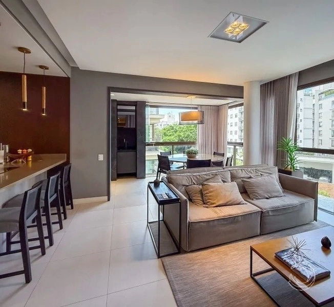 Apartamento no Córrego Grande com 3 dormitórios, sendo 3 suítes e 2 vg: 1ª foto da galeria de imagens do imóvel