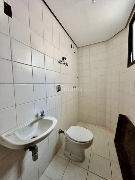 Apartamento no Centro com 4 dormitórios, sendo 1 suíte e 2 vagas: 21ª foto da galeria de imagens do imóvel