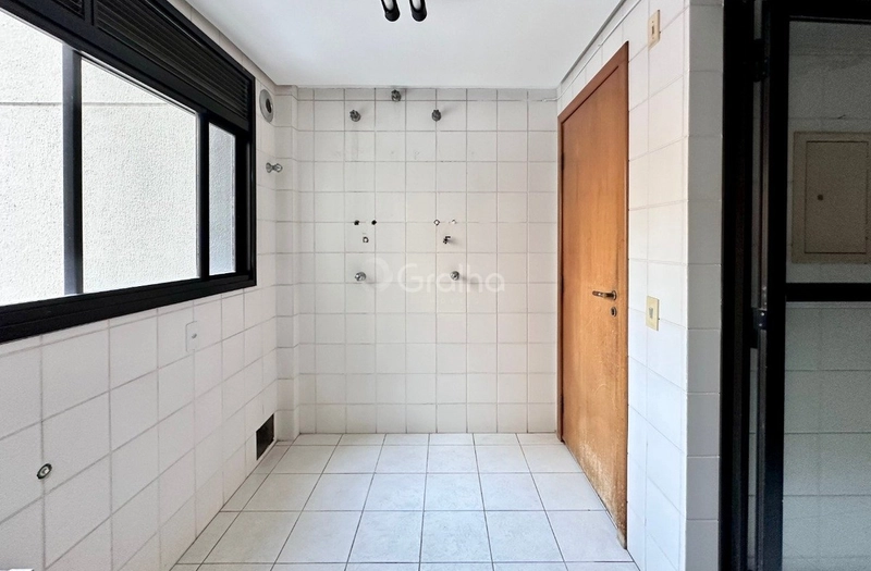 Apartamento no Centro com 4 dormitórios, sendo 1 suíte e 2 vagas: 20ª foto da galeria de imagens do imóvel