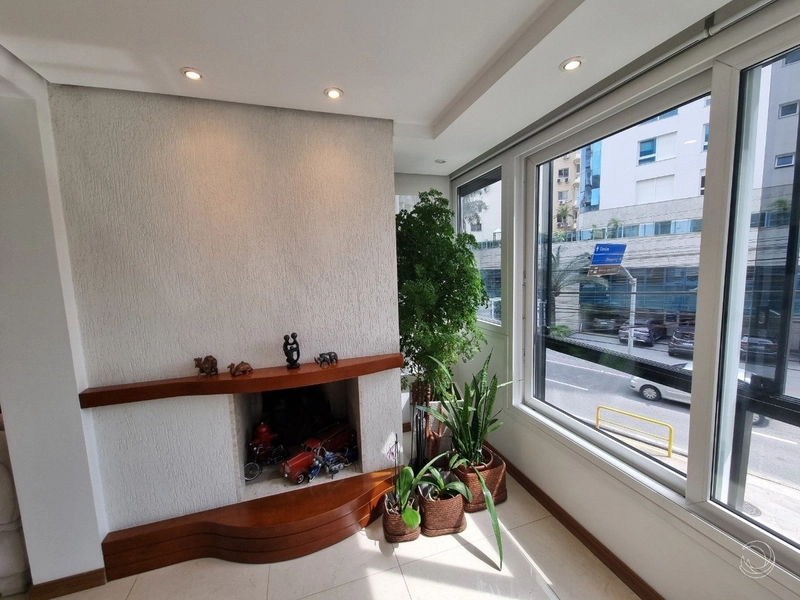 Apartamento na Agronômica com 3 dormitórios, sendo 1 suíte e 2 vagas: 7ª foto da galeria de imagens do imóvel