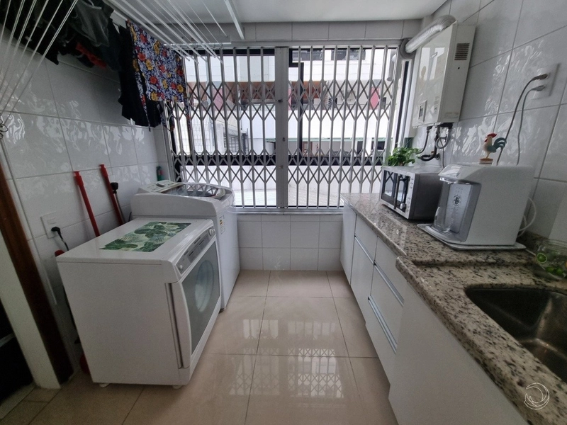 Apartamento na Agronômica com 3 dormitórios, sendo 1 suíte e 2 vagas: 15ª foto da galeria de imagens do imóvel