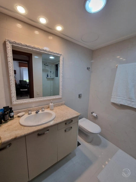Apartamento na Agronômica com 3 dormitórios, sendo 1 suíte e 2 vagas: 27ª foto da galeria de imagens do imóvel