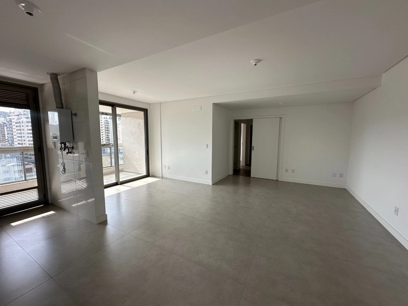 Apartamento no Centro com 3 dormitórios, sendo 1 suíte com 2 vagas: 4ª foto da galeria de imagens do imóvel