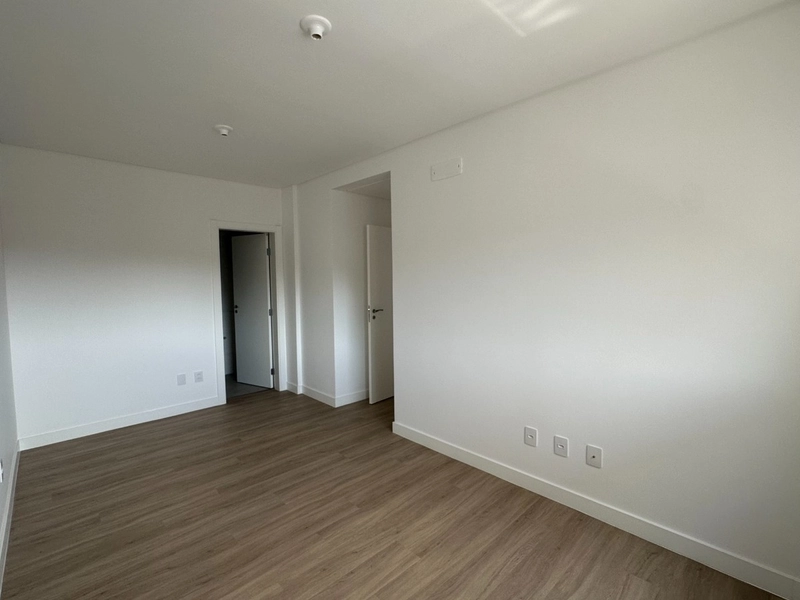 Apartamento no Centro com 3 dormitórios, sendo 1 suíte com 2 vagas: 8ª foto da galeria de imagens do imóvel
