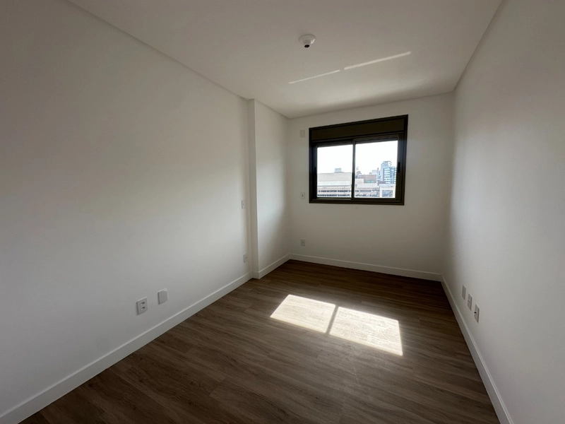 Apartamento no Centro com 3 dormitórios, sendo 1 suíte com 2 vagas: 16ª foto da galeria de imagens do imóvel